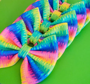 Savannah Bow-Rainbow Paint Drip